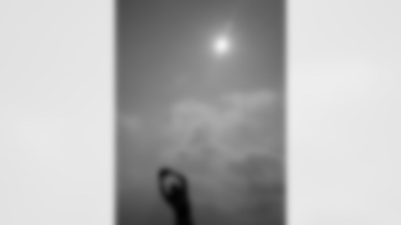L1370547