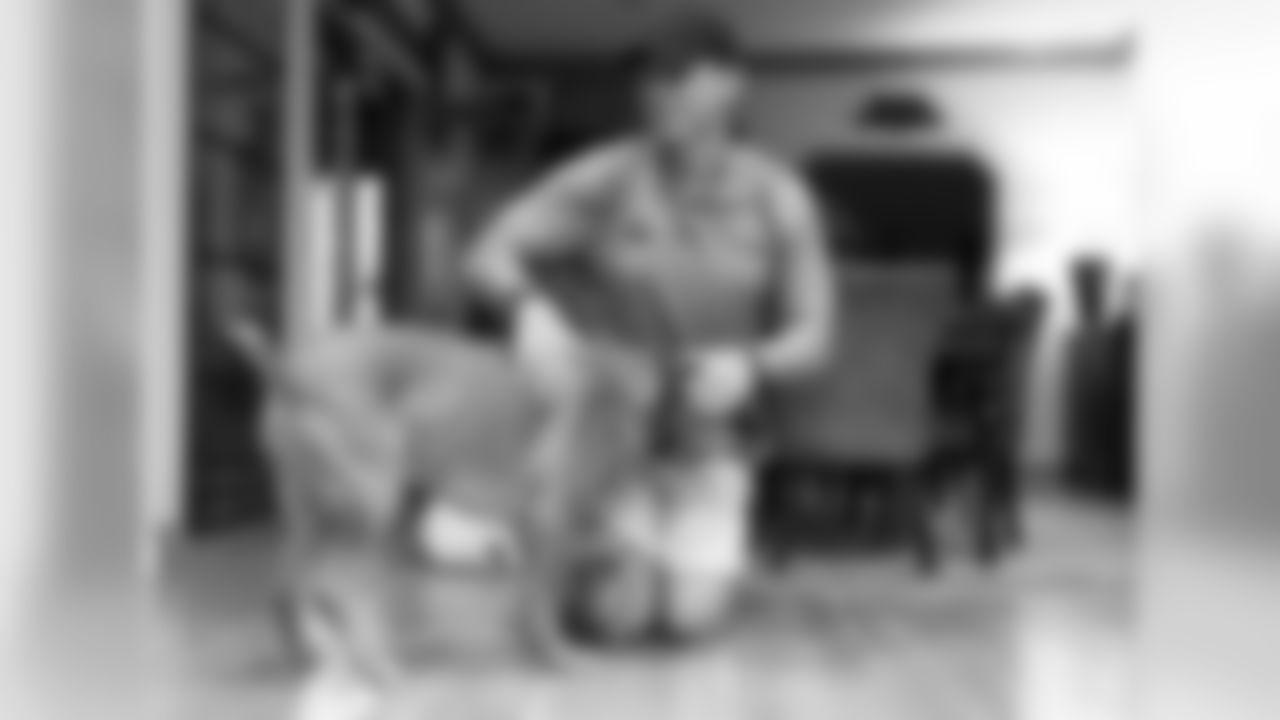 2019_0606_Photoshoot_PurplePups_0064