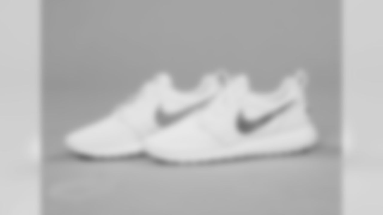 2018_1011_CrucialCatchShoes_0036