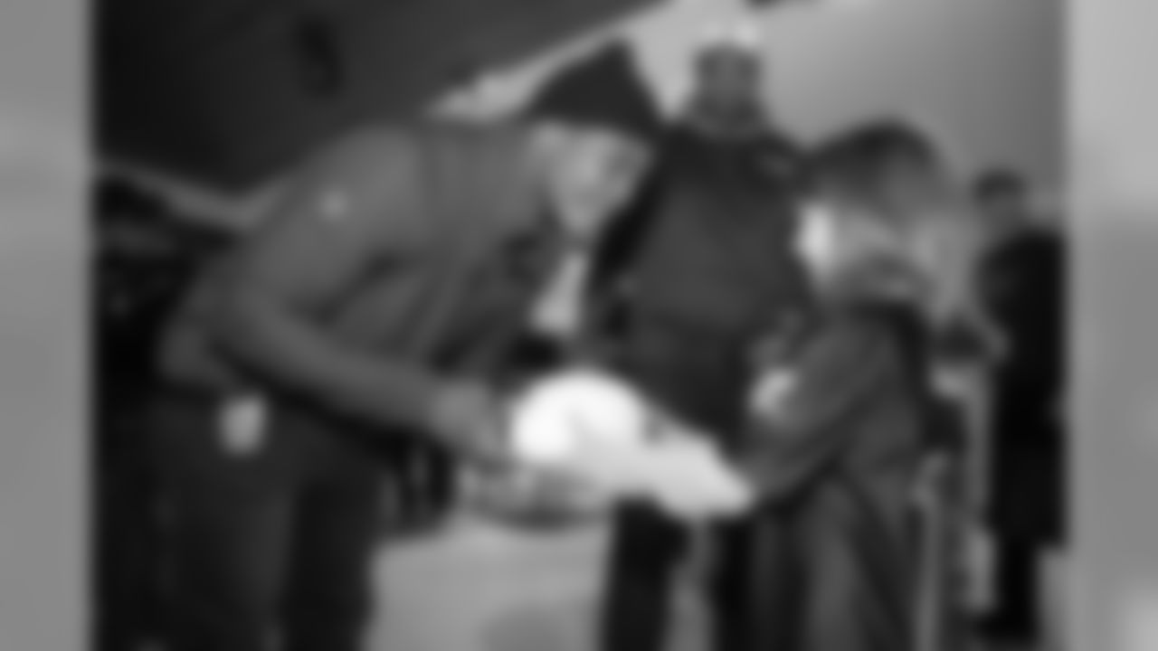 An image from October 29, 2018 of the Veterans Voyage Surprise at TCOPC in Eagan, Minnesota.