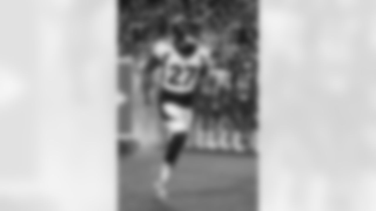 CB Nate Hairston