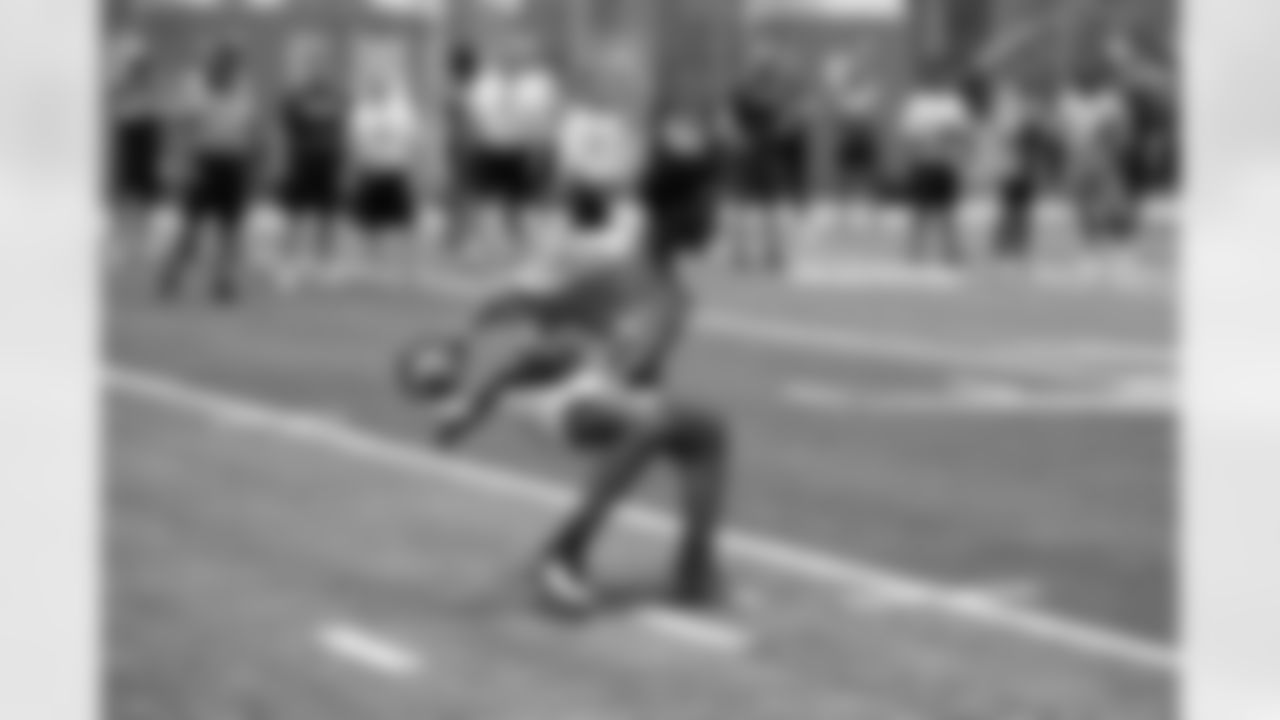 221015-SpecialOlympicsUnifiedFlag-LS0017