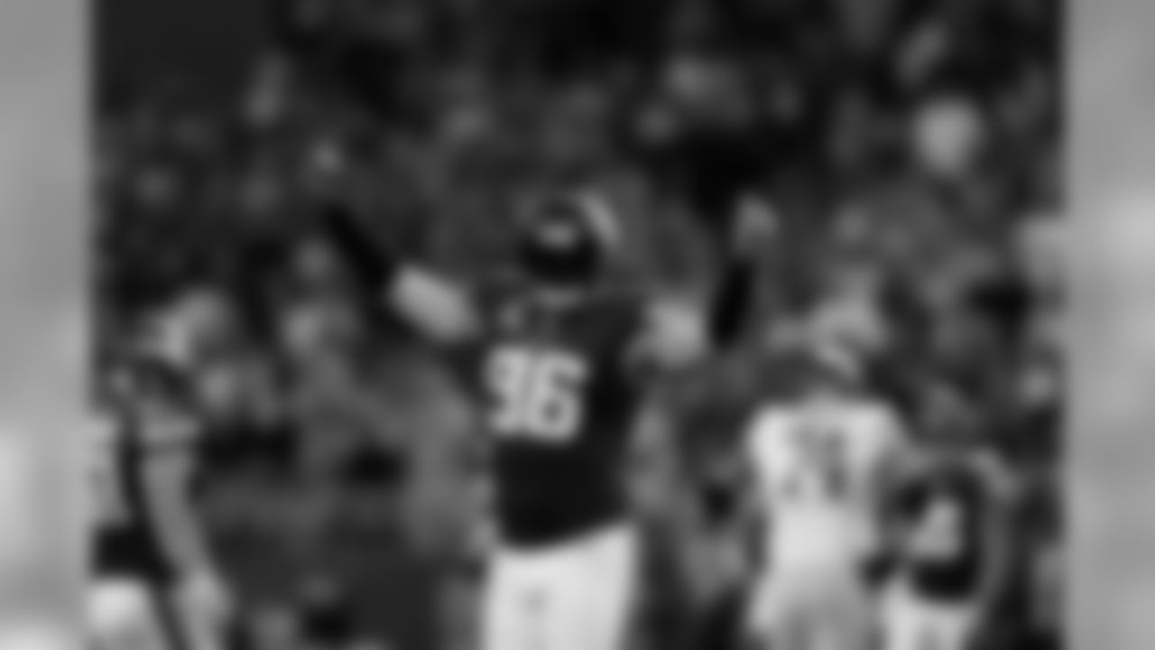 Minnesota Vikings defensive end Brian Robison (96) celebrates during an NFL football game against the New York Giants on Monday, Oct. 3, 2016, in Minneapolis. Minnesota won 24-10. (Aaron M. Sprecher via AP)