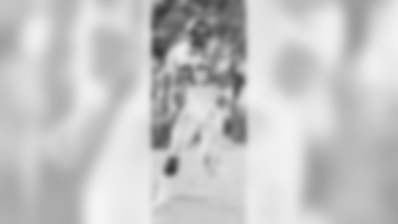 Jordan_S_Action2