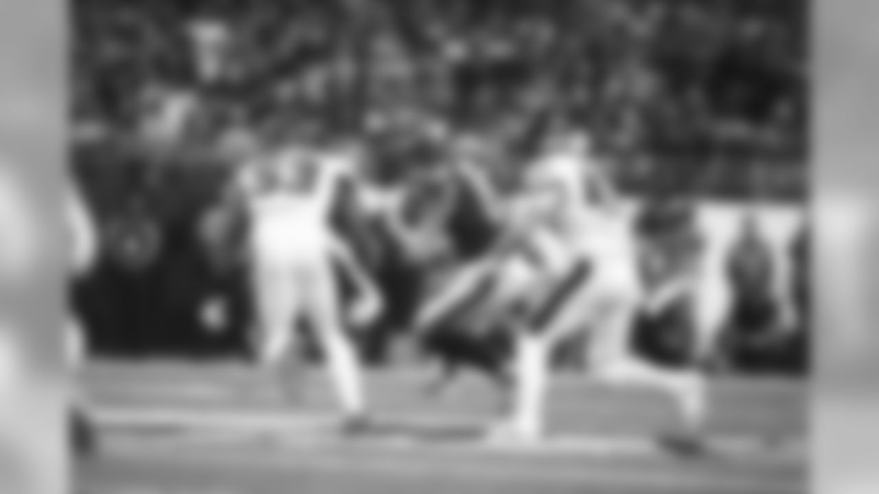 2019_1013_Eagles_Home_1898