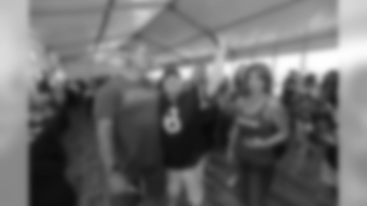 2018_0814_Event_VikingsWomenVIPTent_0032