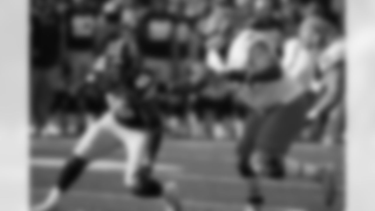 T Vederian Lowe, Sixth Round (No. 184)