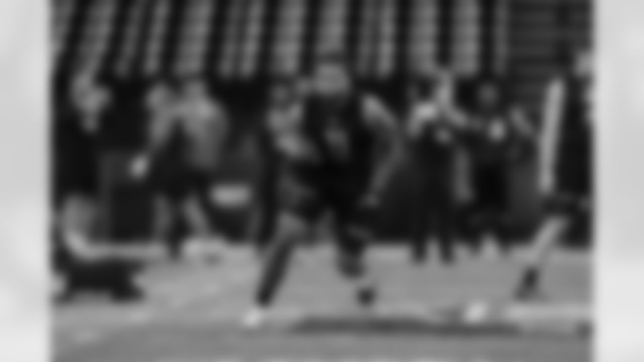 LSU running back Ty Davis-Price (11) runs a drill during the 2022 Scouting Combine on Friday, March 4, 2022 in Indianapolis, Indiana. (Aaron Doster/NFL)