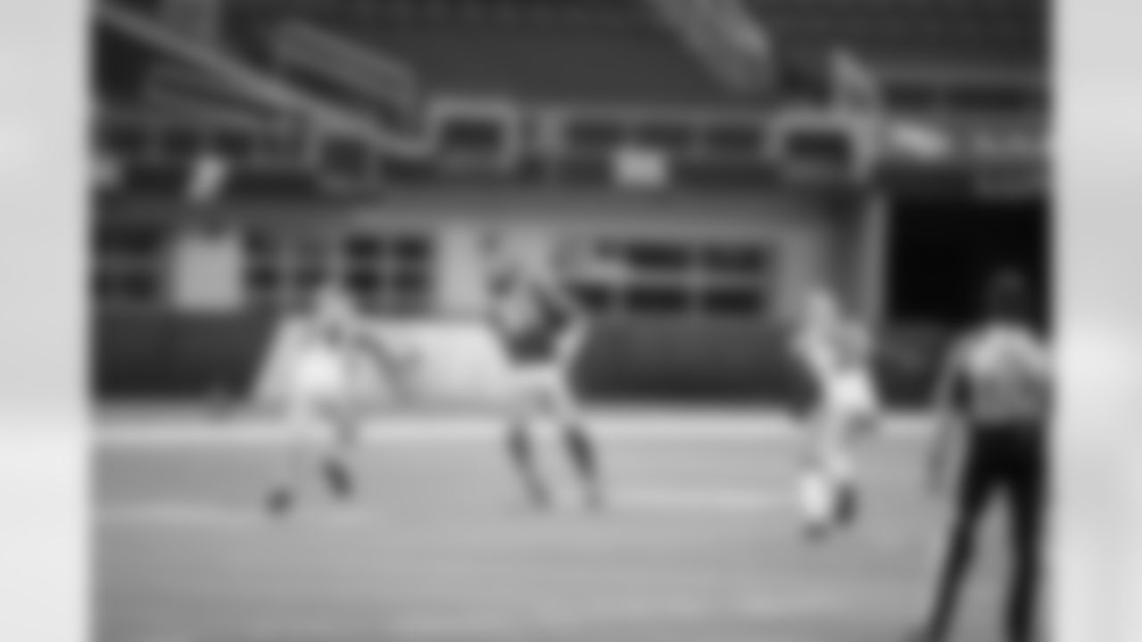 2020_1129_Panthers_Home_0502