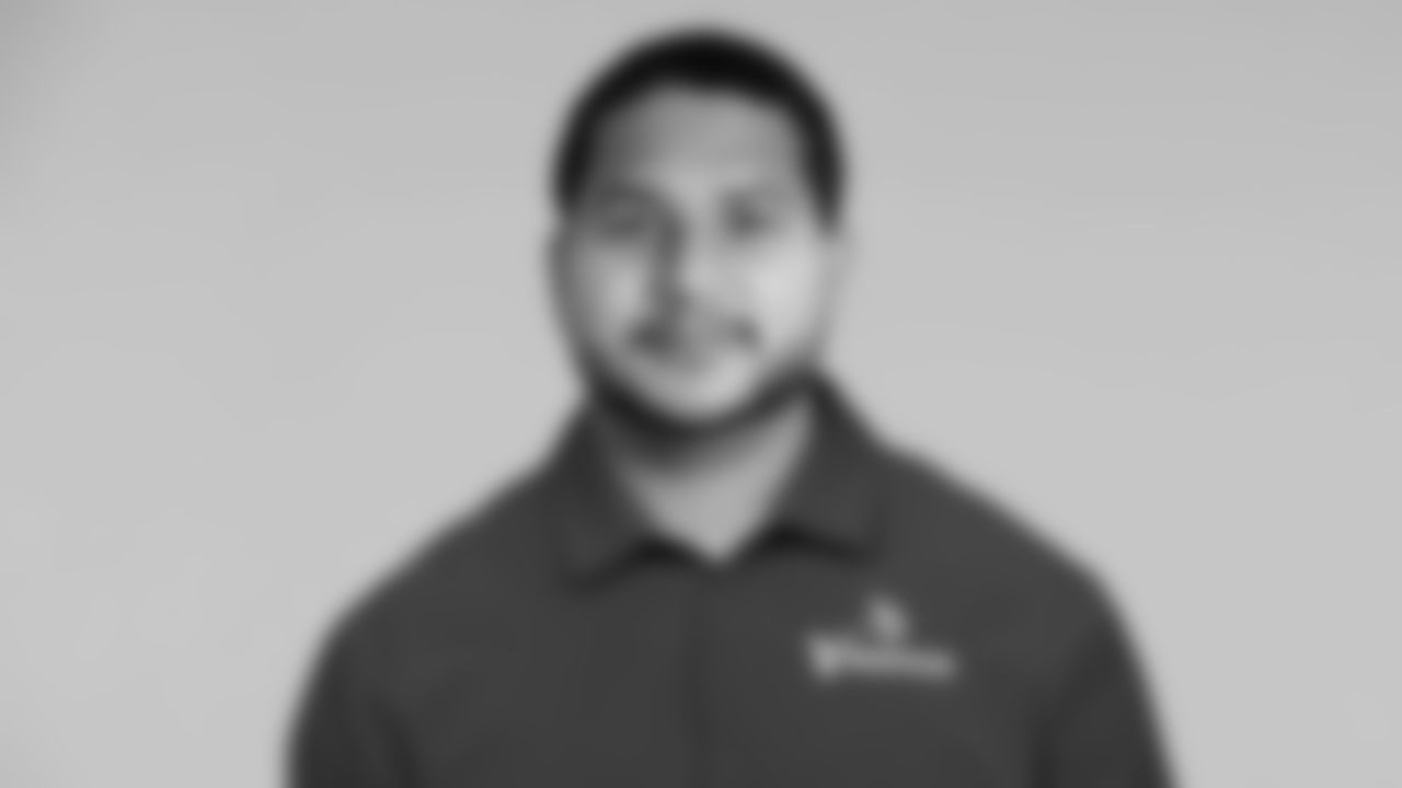 Dalmin Gibson - Assistant Special Teams