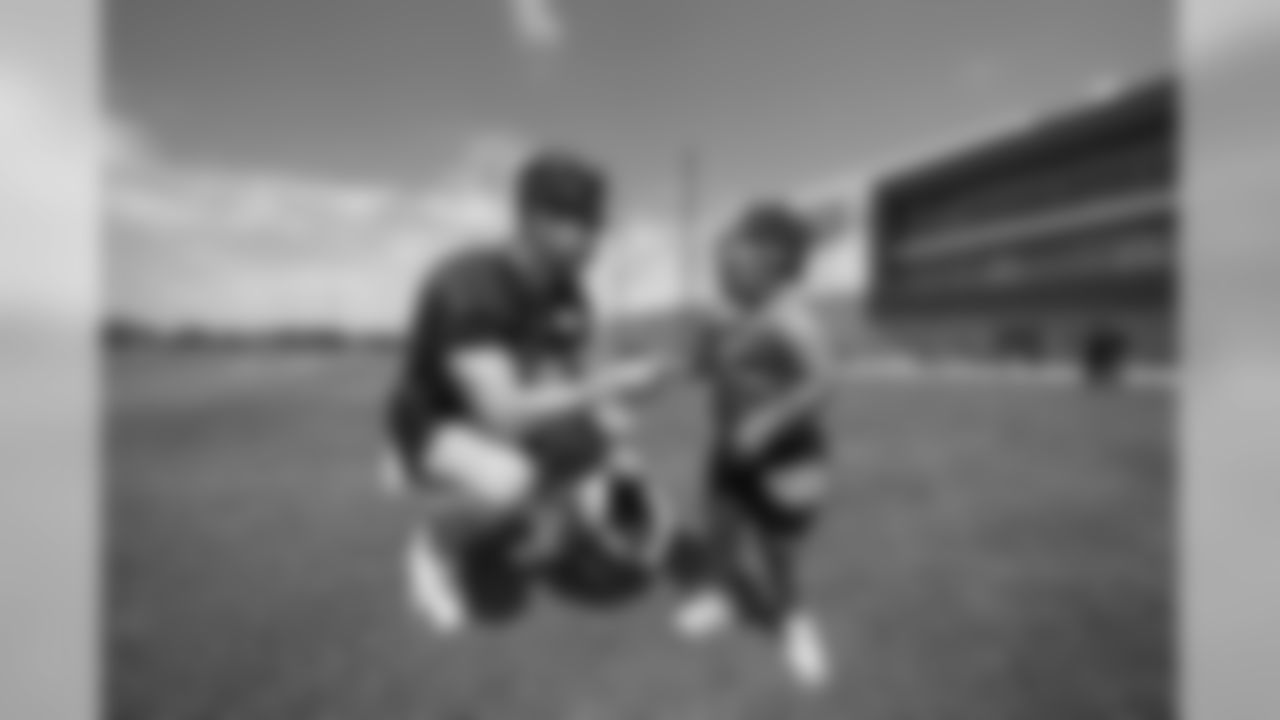 2019_0726_TrainingCamp_HelmetHike_0017