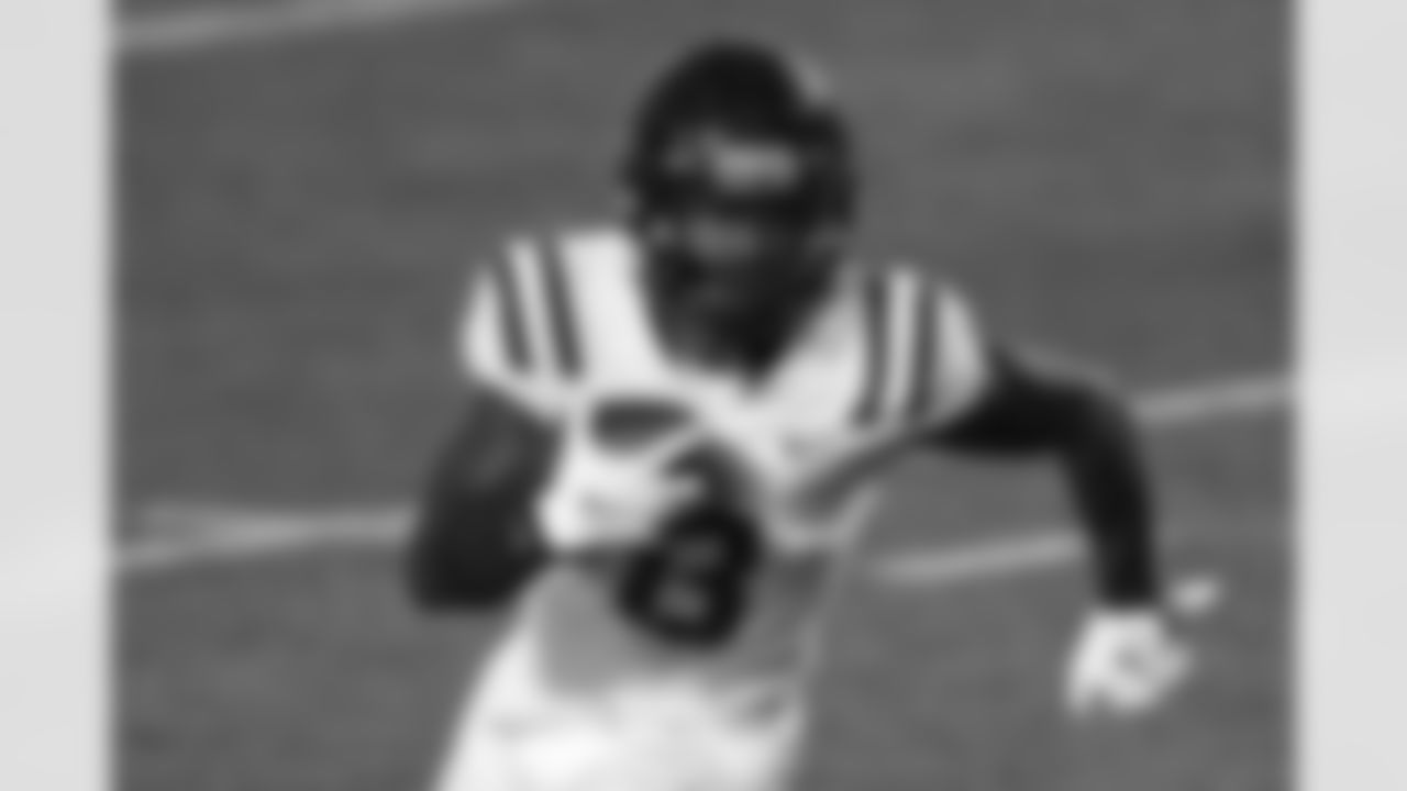 WR Elijah Moore, Mississippi