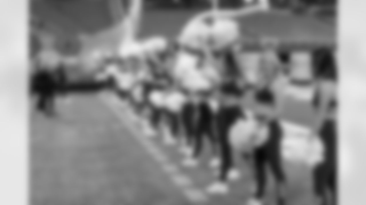 Cheerleaders98