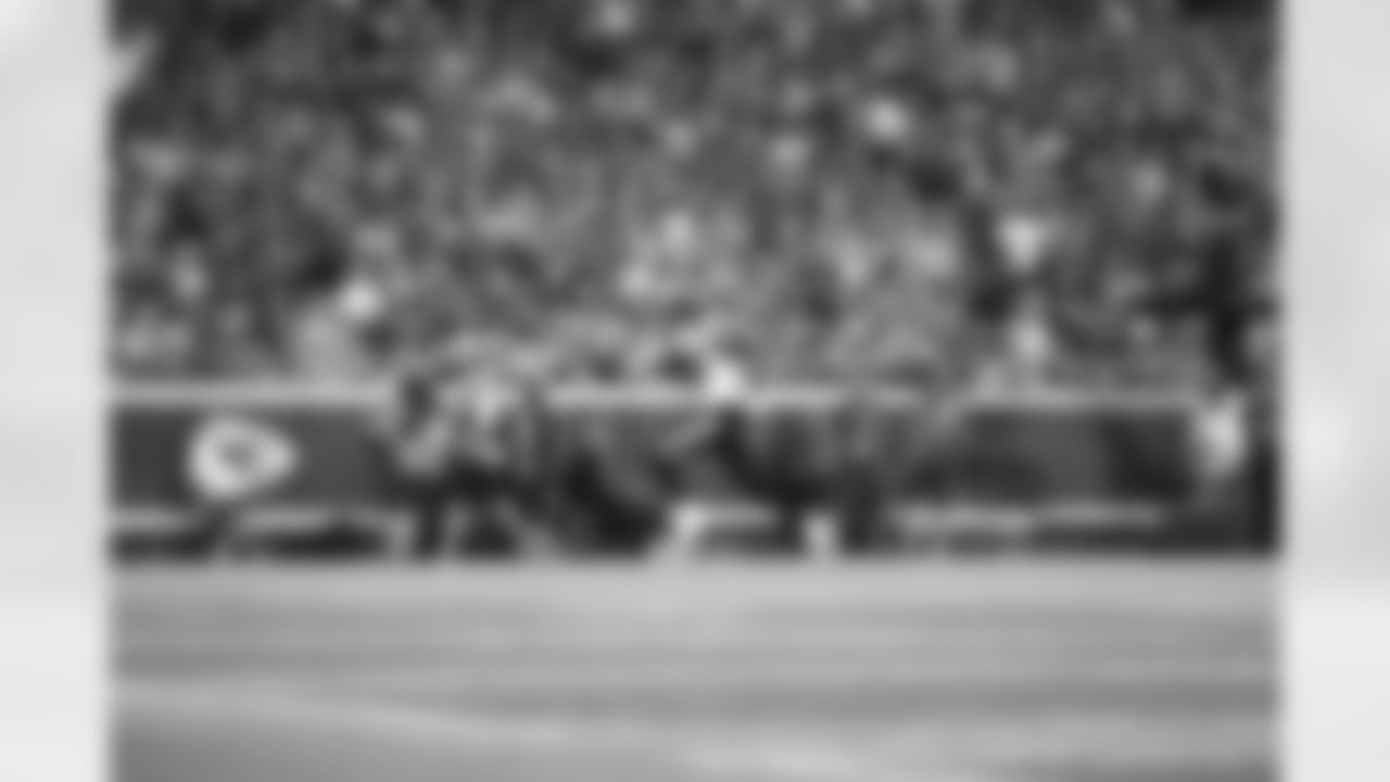 0827_Away-1-35