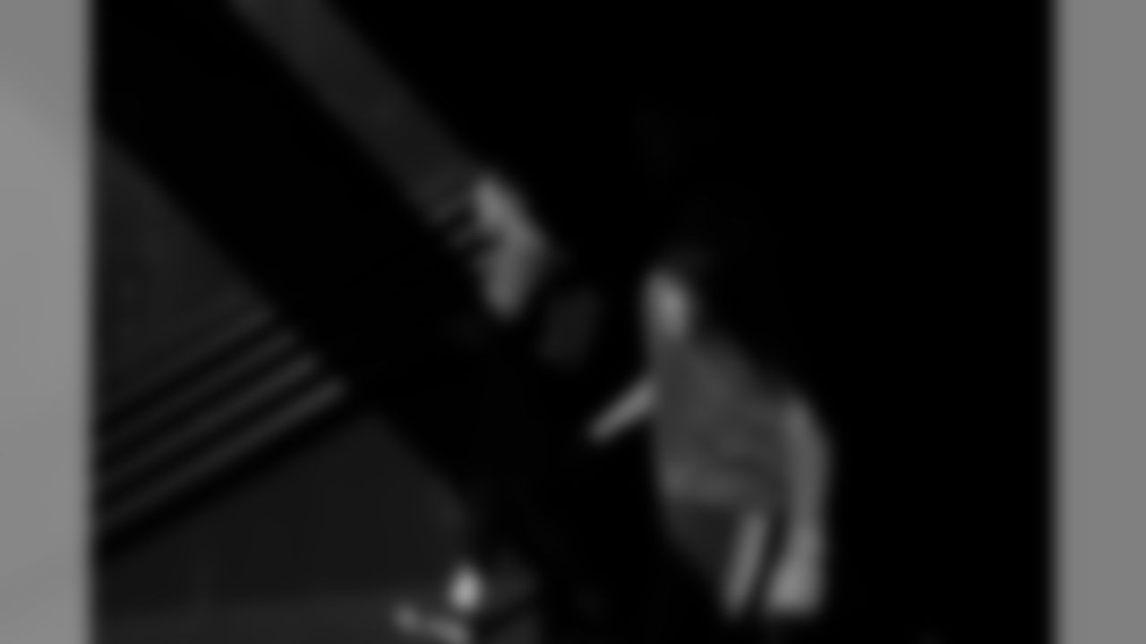 L1120819