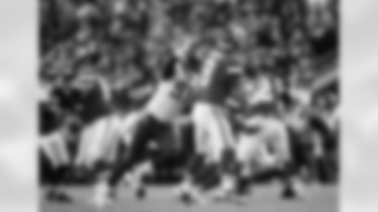 91 DE Stephen Weatherly