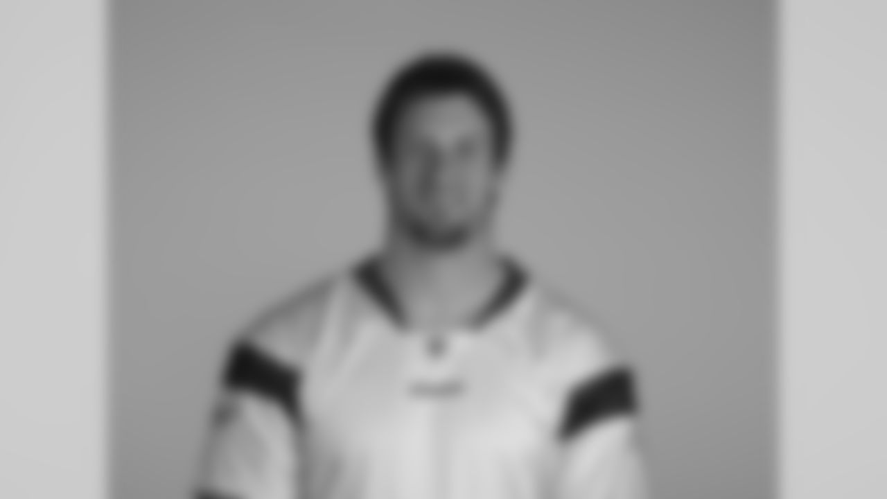 This is an 2009 photo of Visanthe Shiancoe of the Minnesota Vikings Football team. This image reflects the roster as of 05/29/09 when this image was taken. (AP Photo)