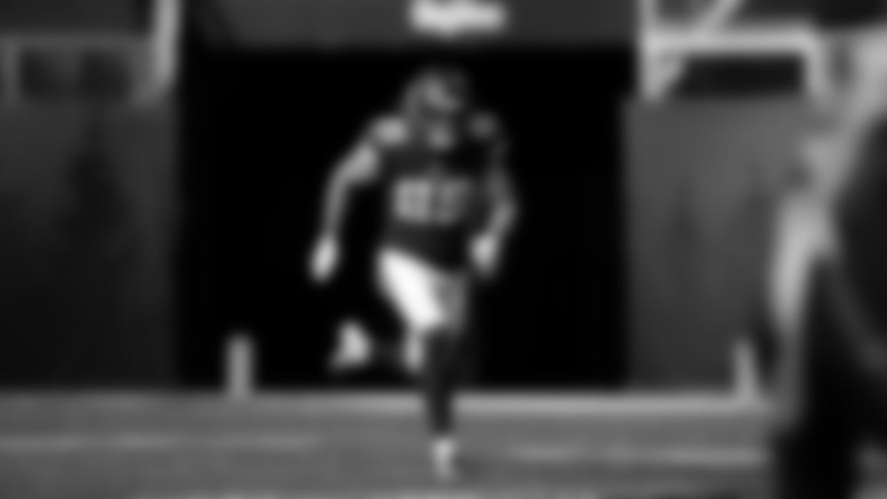 85 WR Dan Chisena