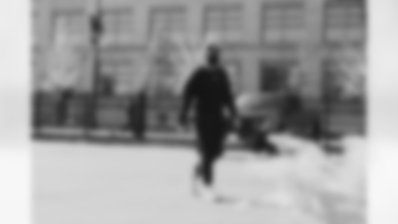 DET_Home-8
