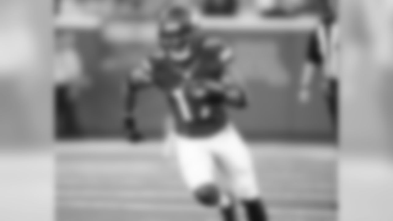 WR Jarius Wright