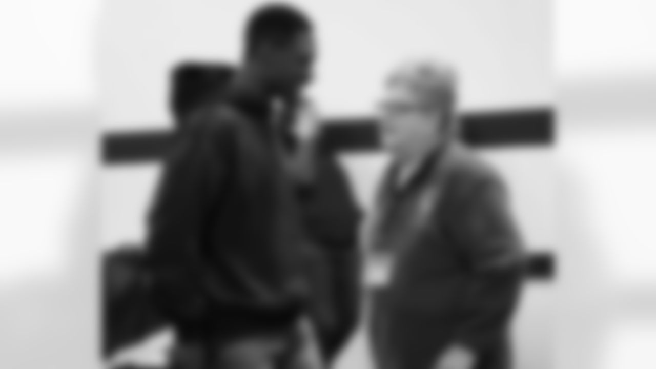 2018_1120_CR_DiggsTurkeyGiveaway_0013