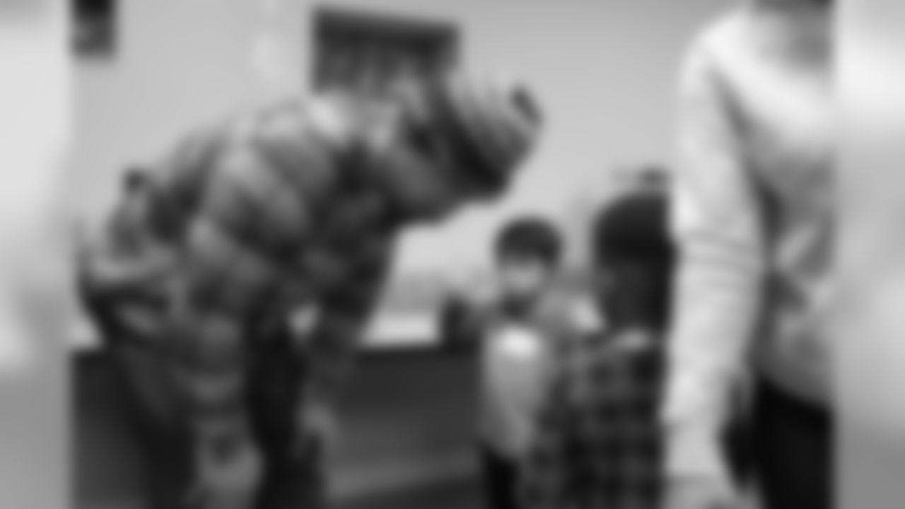 20191209_AnthonyBarrsHolidayParty_145