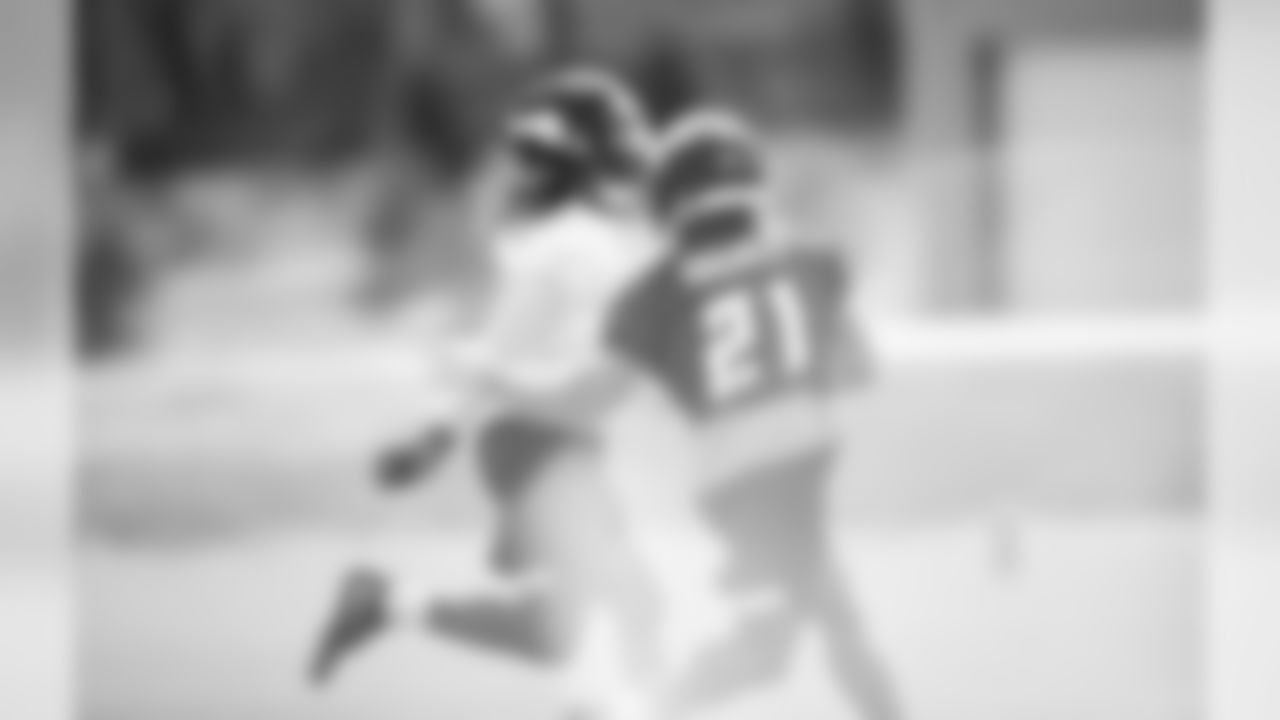 An image from the May 5, 2018 Rookie Minicamp practice.