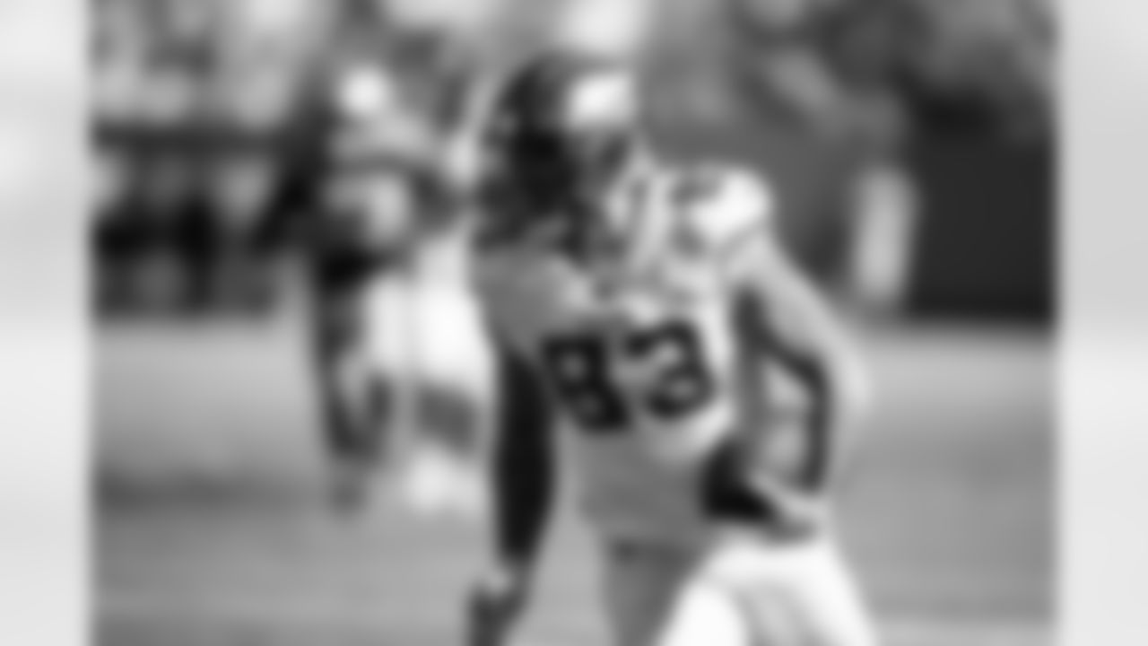 TE Tyler Conklin