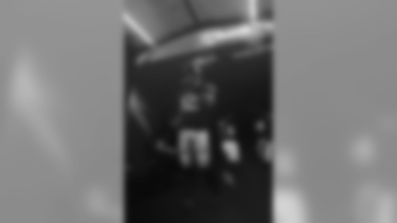 L1670210_1