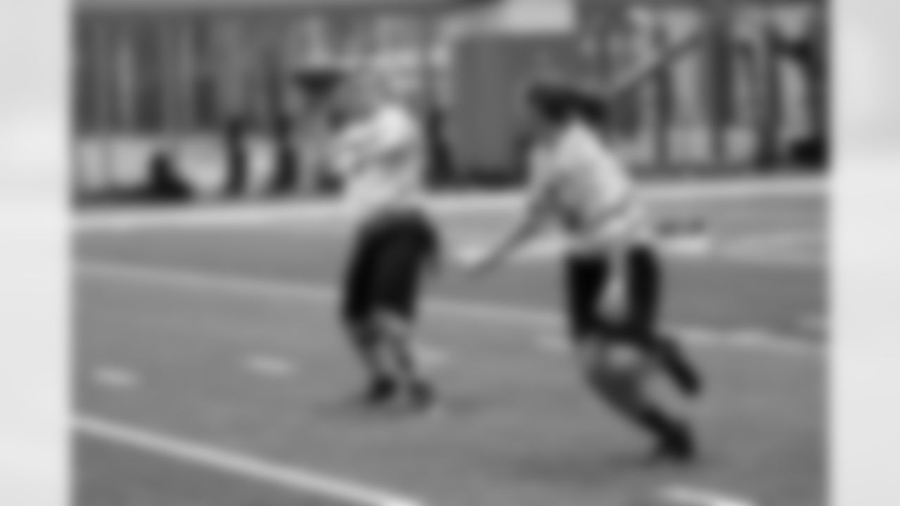 221015-SpecialOlympicsUnifiedFlag-LS0013