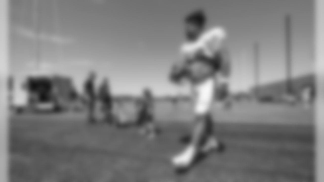 2019_0801_TrainingCamp_HelmetHike_0017