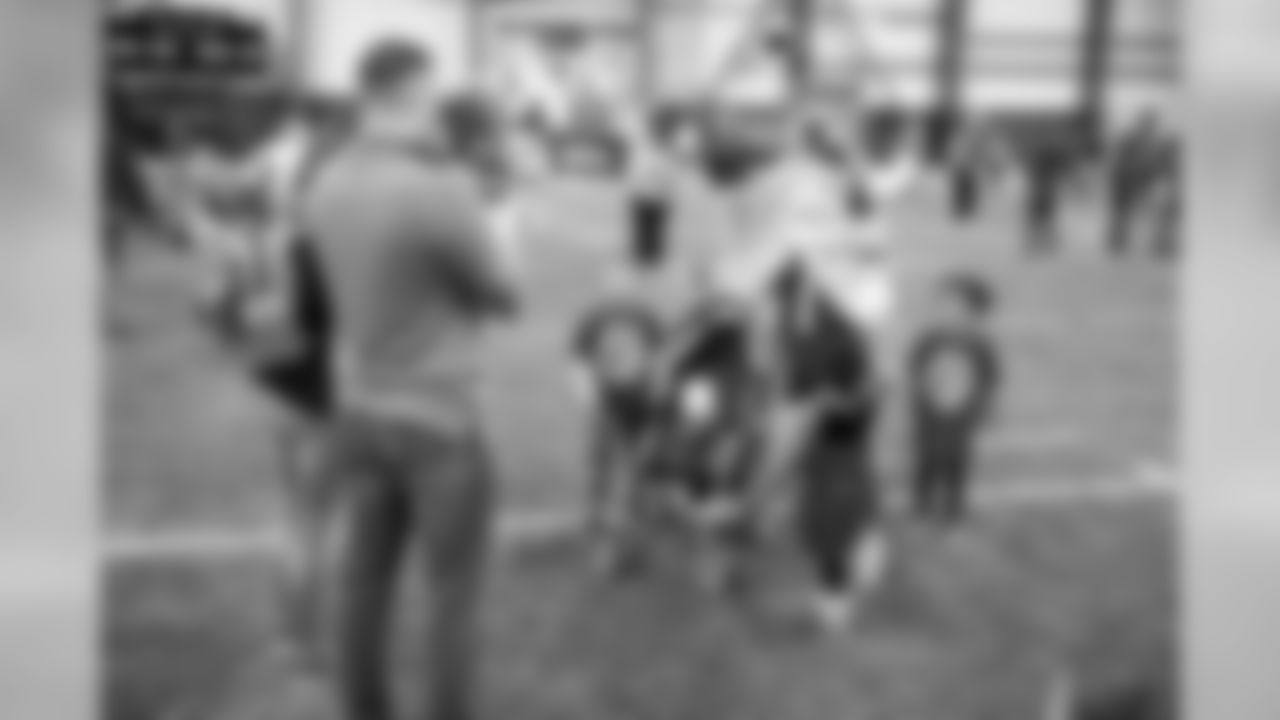 2018_1204_CR_AdoptionFunFest_0056