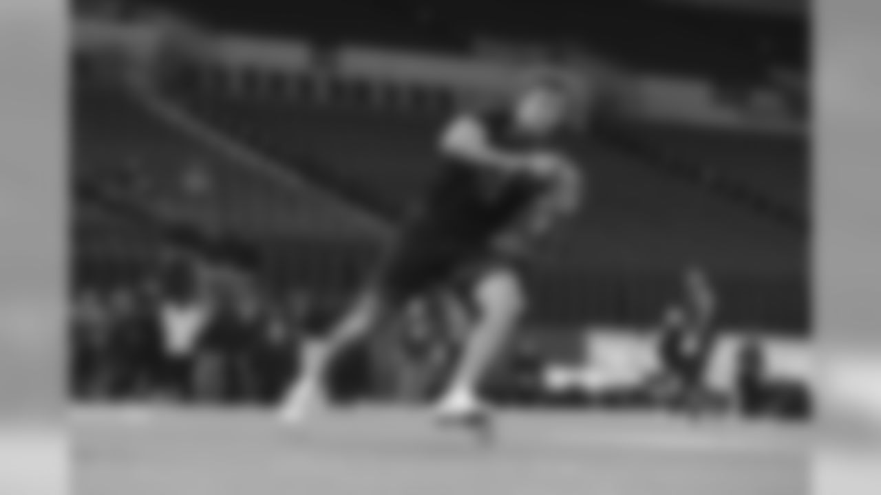 Iowa tight end T.J. Hockenson runs a passing drill during the 2019 Scouting Combine in Indianapolis on Saturday, March. 2, 2019. (Perry Knotts via AP)