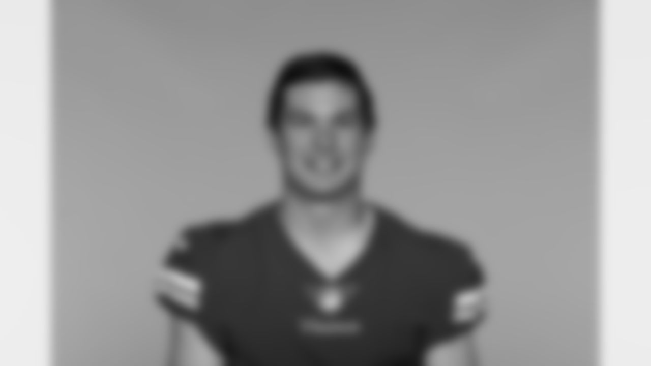 12 QB Nick Mullens