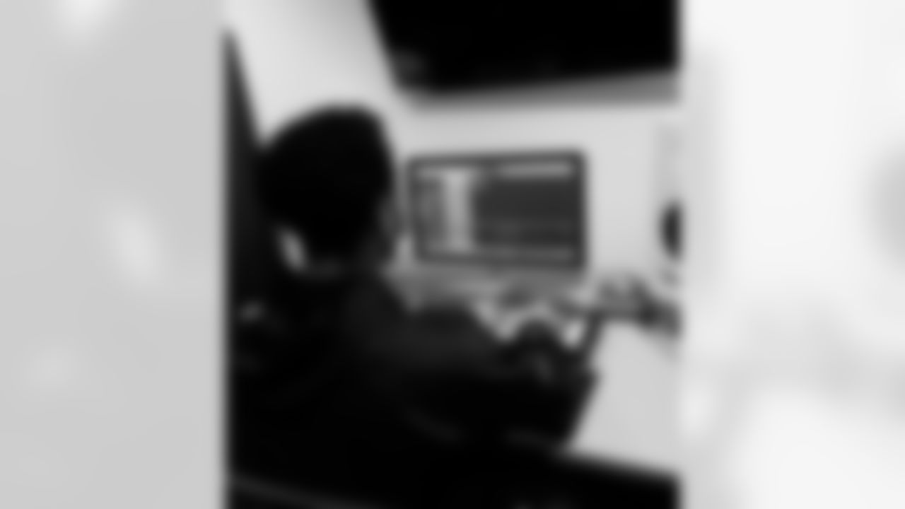 2021_1214_CR_BestBuyTeenTechPanel_0034
