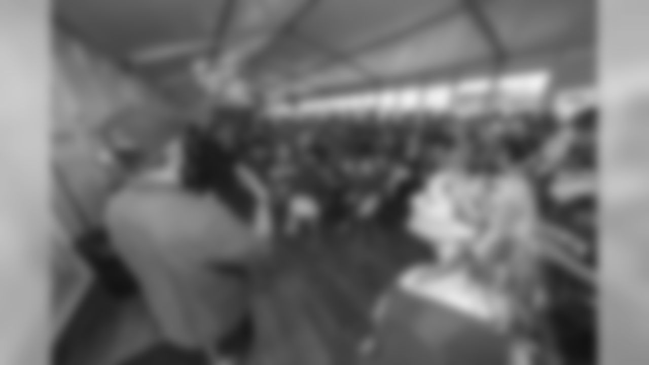 2019_0811_TrainingCamp_VikingsWomenTent_0021