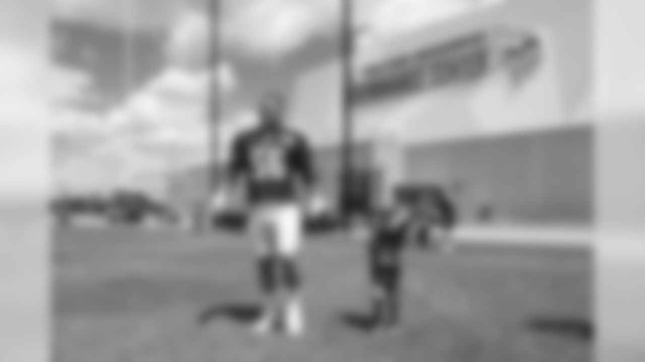 2019_0727_TrainingCamp_HelmetHike_0019