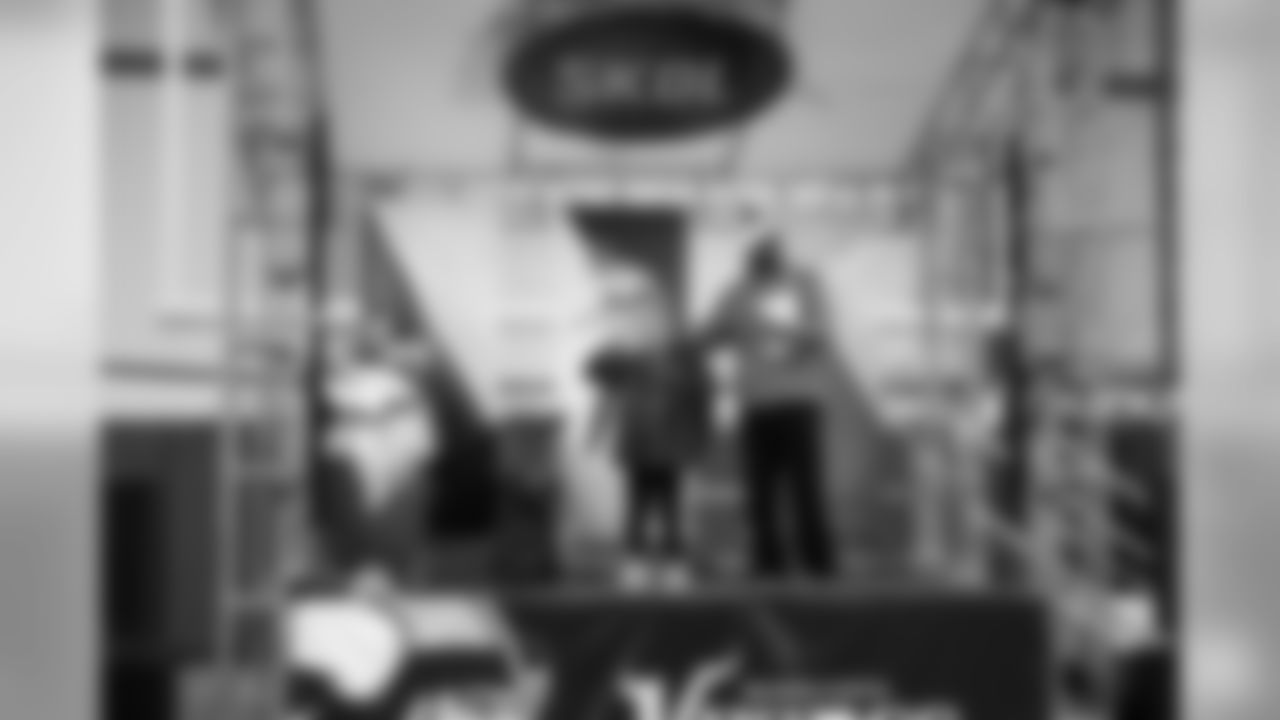 2018_1204_CR_AdoptionFunFest_0030