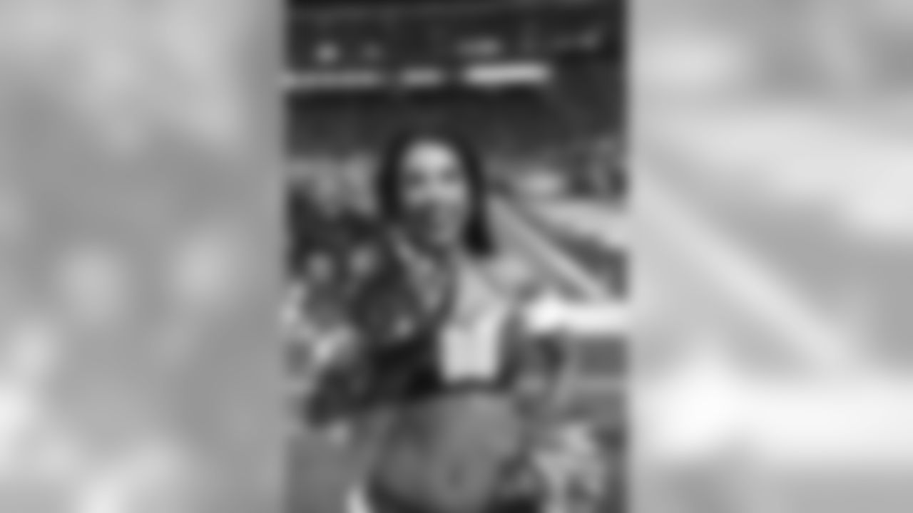 2018_0909_49ers_Cheer_0022