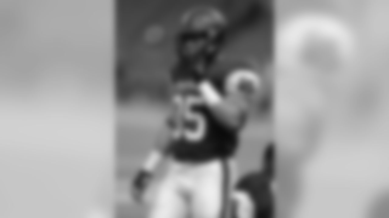Round 5, Pick 7: TE Mycol Pruitt