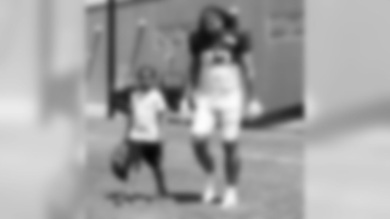 2019_0801_TrainingCamp_HelmetHike_0038
