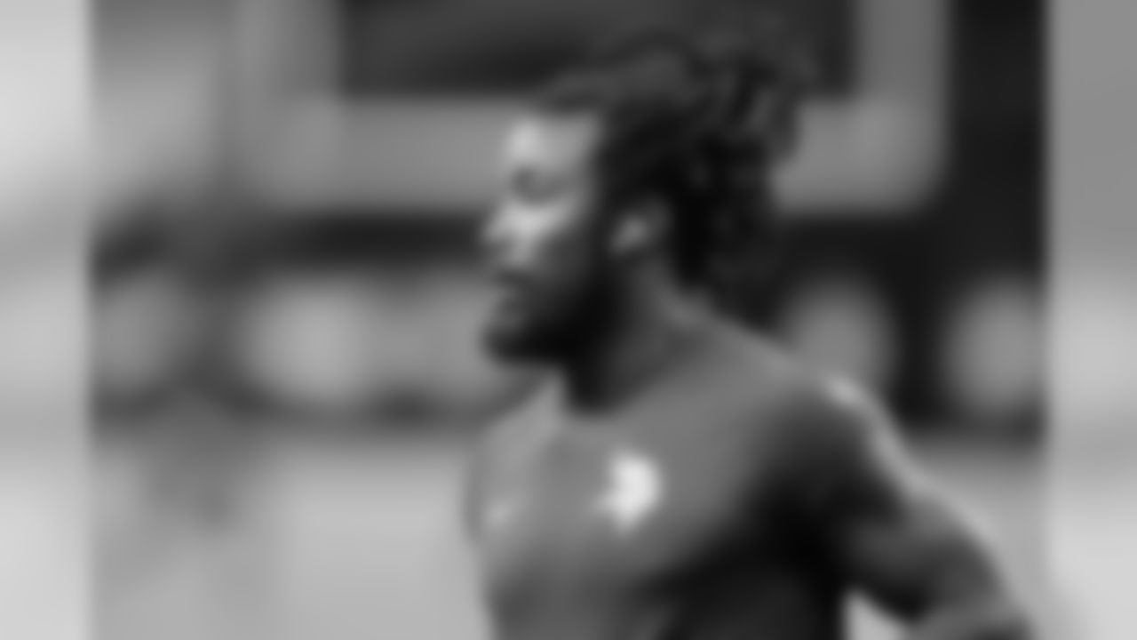 Minnesota Vikings running back Dalvin Cook (33) warms up before an NFL wild-card playoff football game against the New Orleans Saints, Sunday, Jan. 5, 2020, in New Orleans. (AP Photo/Brett Duke)