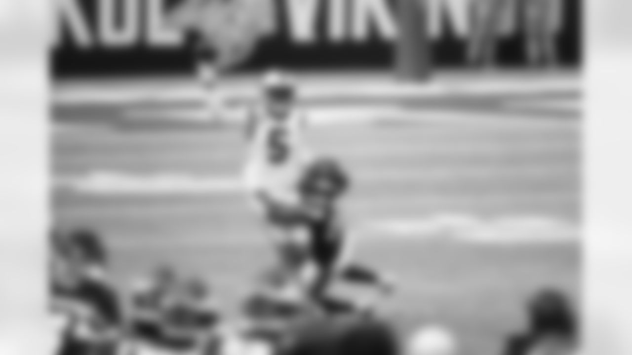 2020_1129_Panthers_Home_0444