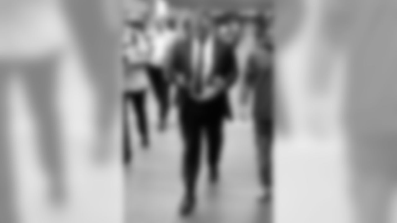 0426_Bradbury_Arrival_0005