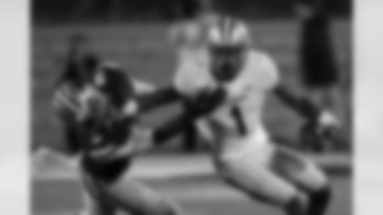Kansas State LB Elijah Lee