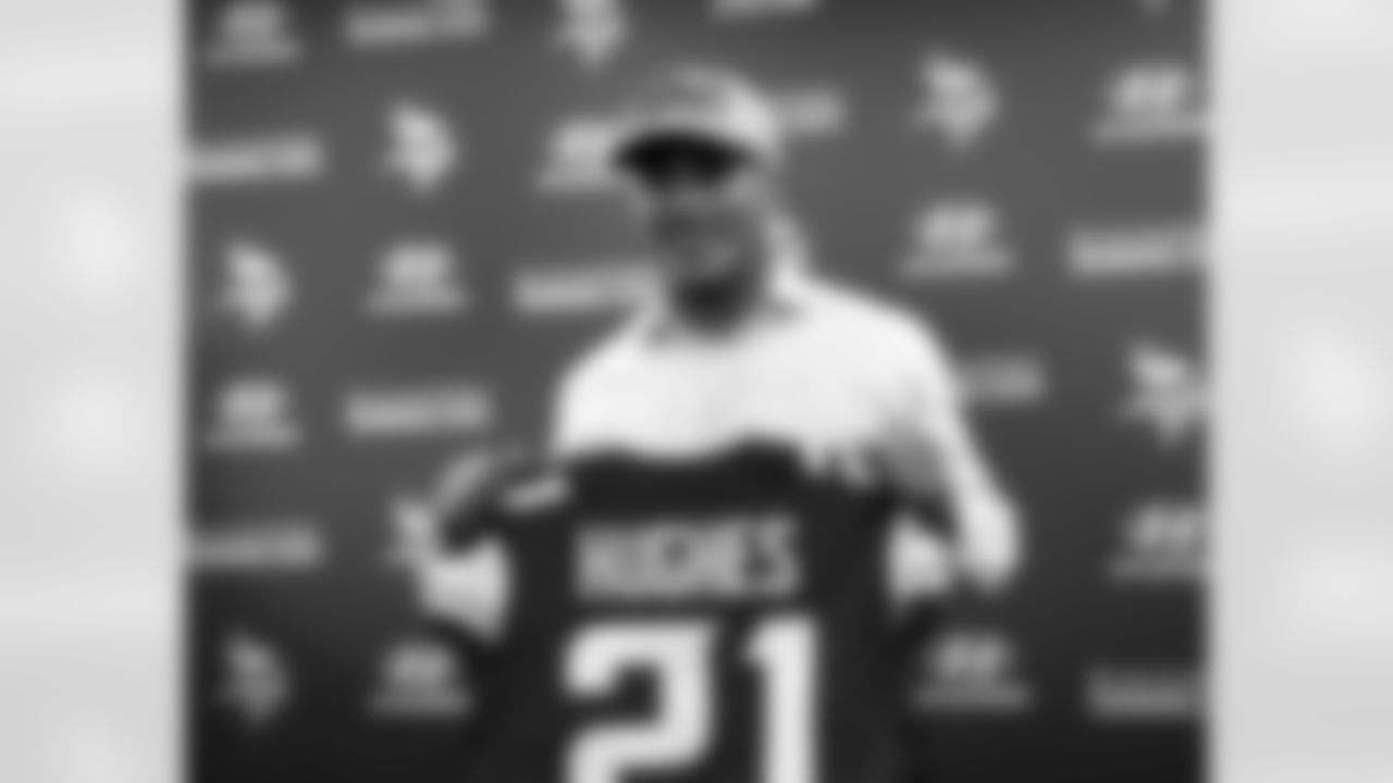 CB Mike Hughes was selected in the first round of the 2018 NFL Draft.