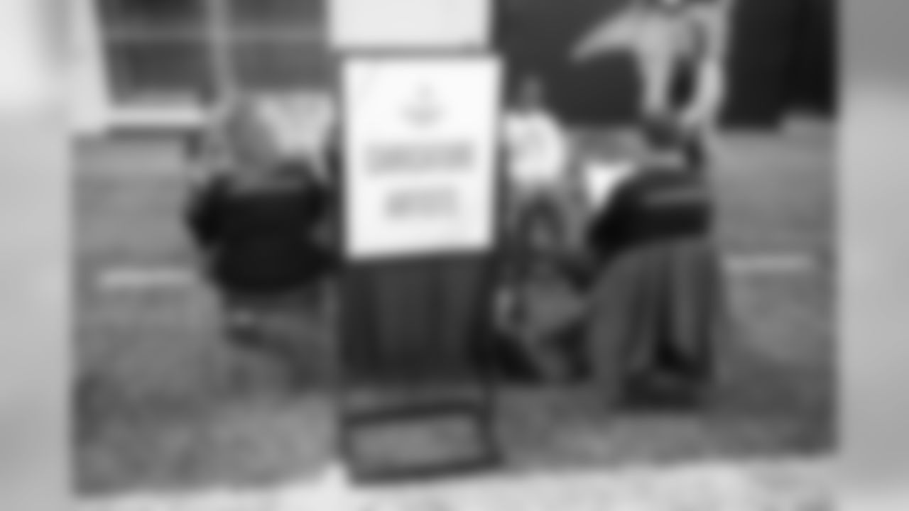2018_1204_CR_AdoptionFunFest_0002