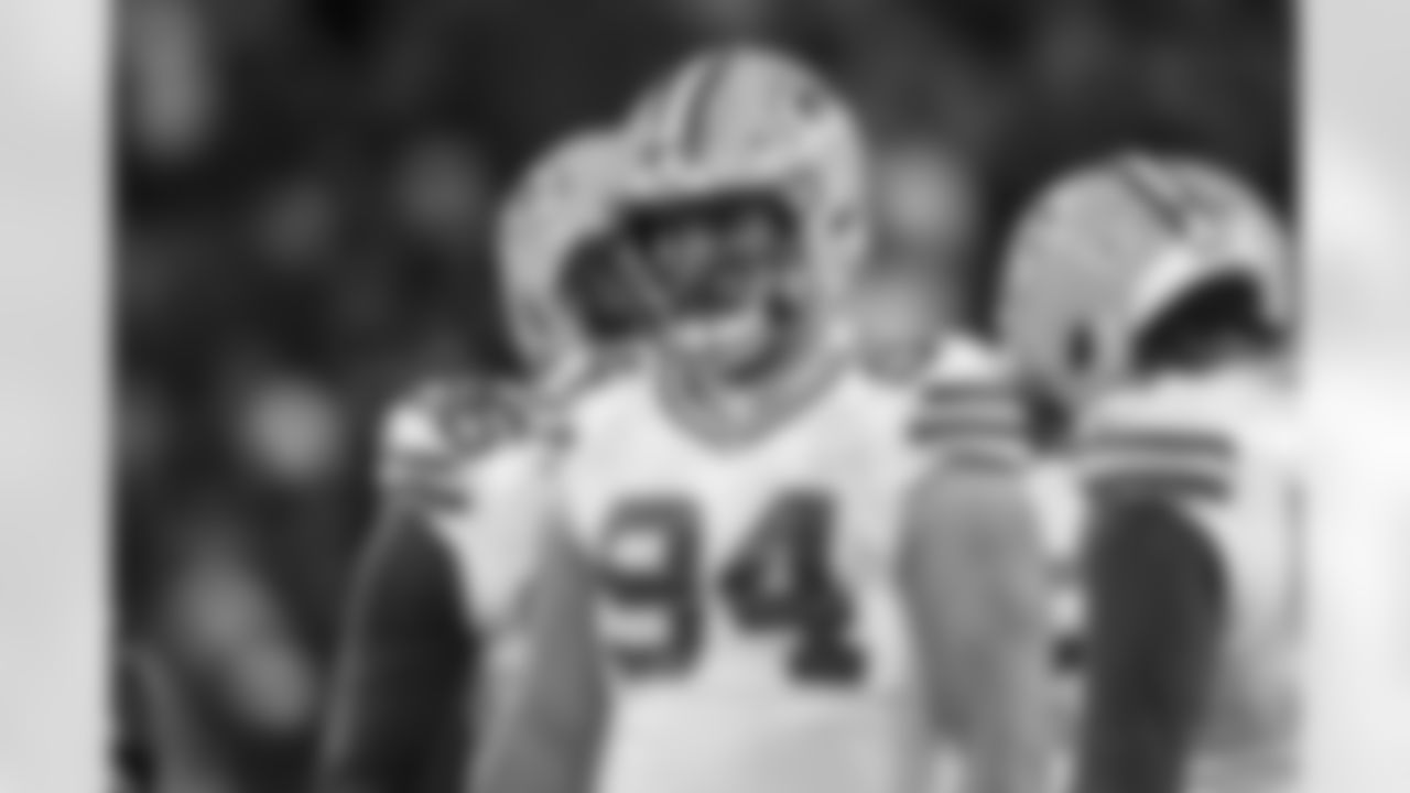 DL Dean Lowry