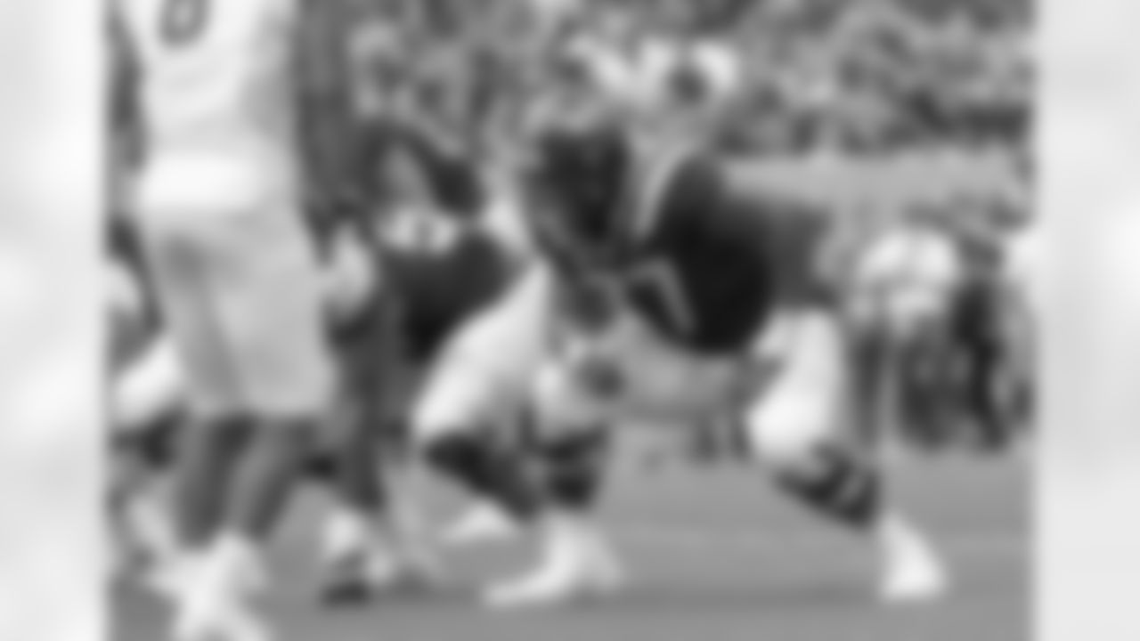 T Christian Darrisaw, First Round (No. 23)