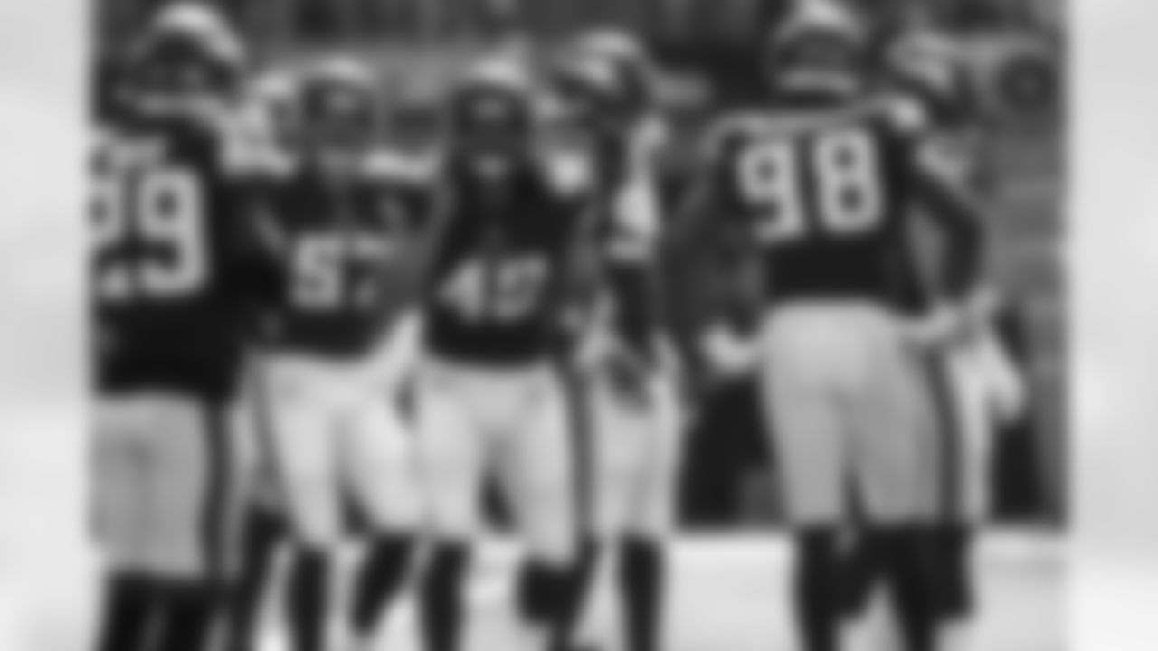 Broncos_08.14-3-6